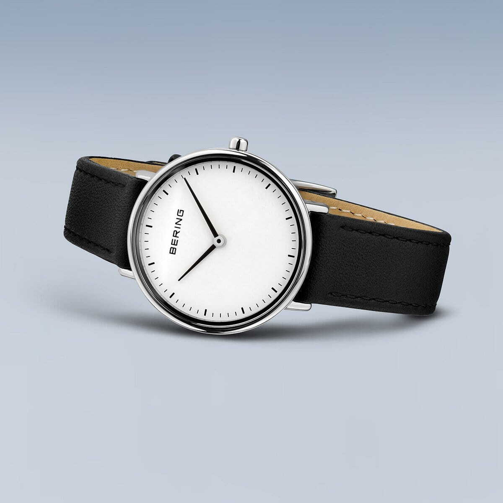 Женские наручные часы Bering 15729-404
