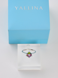 Кольцо Миражи тонкое с зеленым кристаллом Swarovski