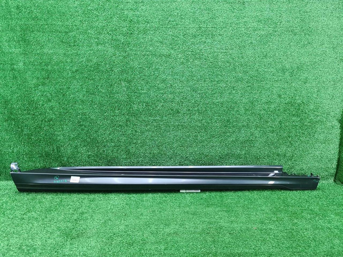 Накладка порога правая BMW X6 G06 (19-нв) M-paket