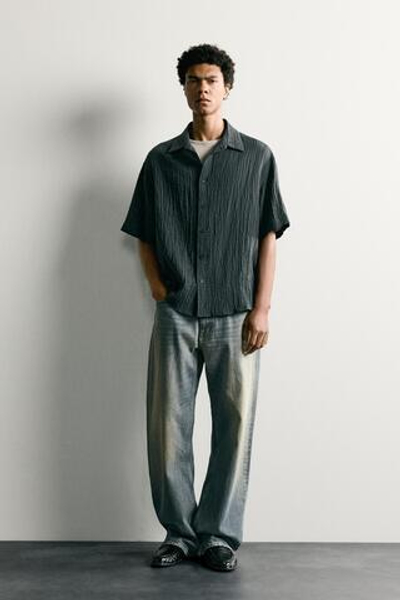 РУБАШКА RELAXED FIT С РЕЛЬЕФНЫМ ЭФФЕКТОМ — ZARA