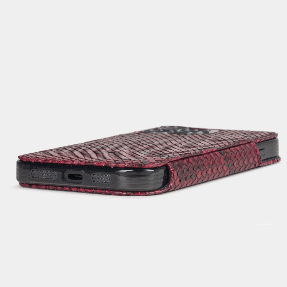 Чехол-книжка кожаная для iPhone 16 Pro Max, питон цвета малины