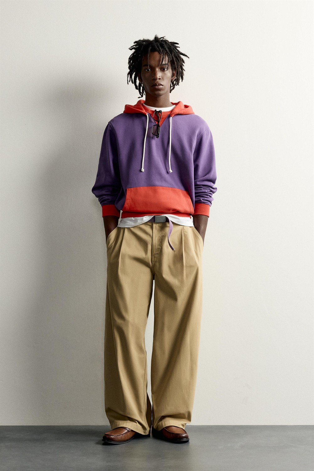 ХУДИ С КОНТРАСТАМИ FRUIT OF THE LOOM™ — ZARA