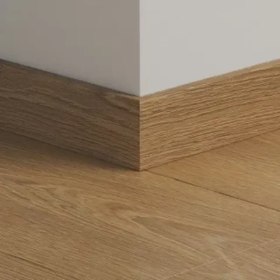 Плинтус ПВХ прямой для LVT Pergo PGVSK40181 Дуб Коричневый Нагорный 2400х12х58