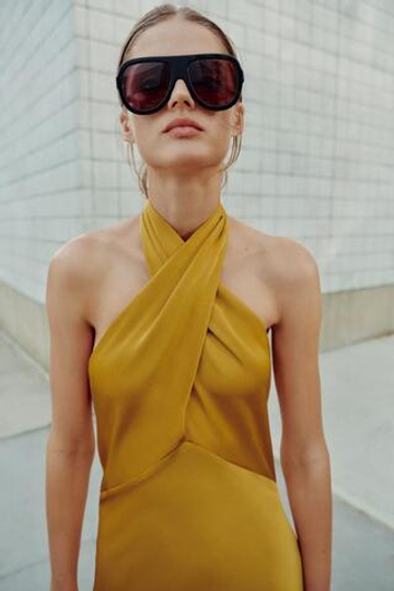 ZARA АТЛАСНОЕ ПЛАТЬЕ МИДИ ХАЛТЕР, ГОРЧИЧНЫЙ