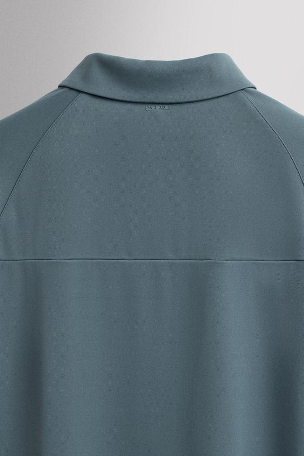 ZARA ТЕХНИЧЕСКОЕ ПОЛО ИЗ РЕЛЬЕФНОГО ПИКЕ ДЛЯ ТРЕНИРОВОК, ГОЛУБОЙ