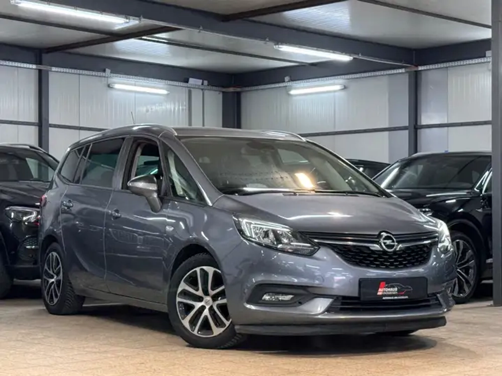 Opel Zafira Tourer (Zafira C)