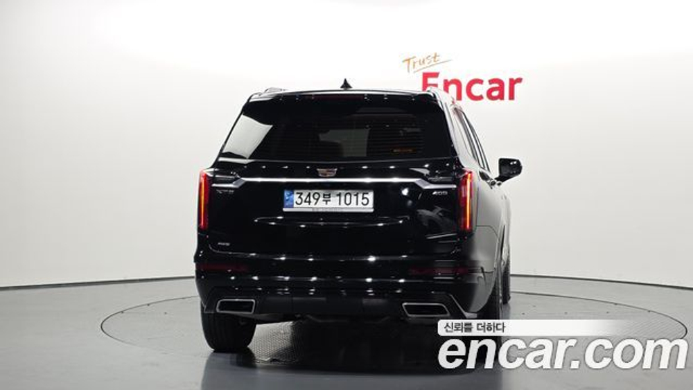Cadillac XT6 3.6 — 2023