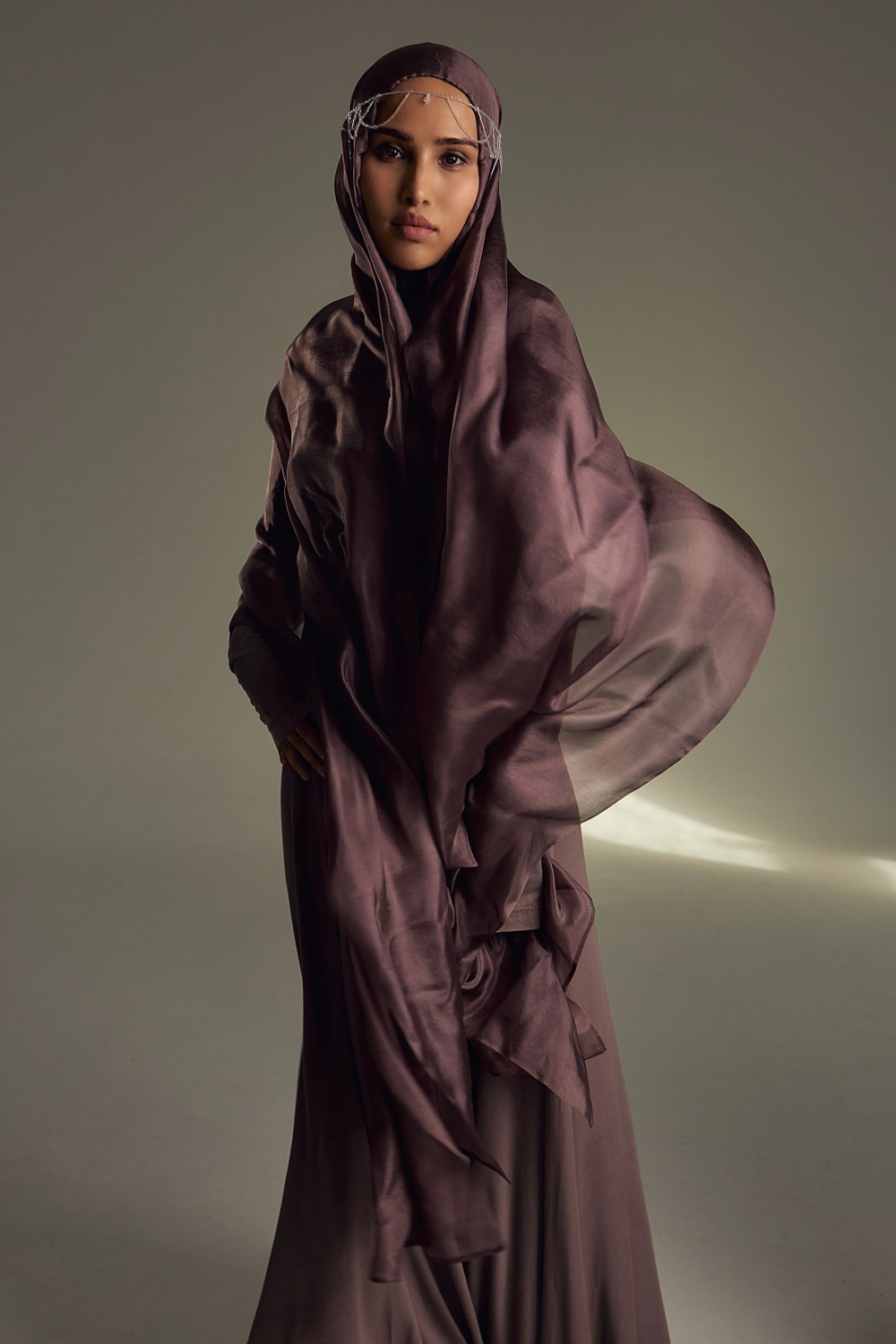 Шарф шелковый коричневый
