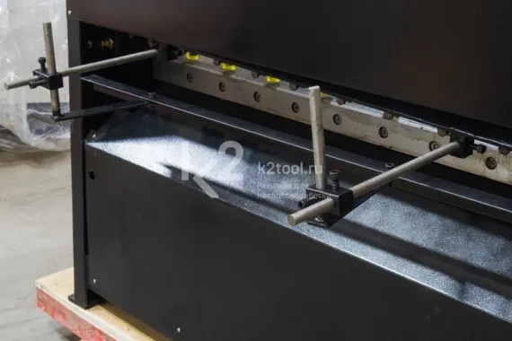 Электромеханическая гильотина STALEX SBJB 2x1300