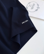 Мужское поло Prada — тёмно-синее с контрастной отделкой — фото 6