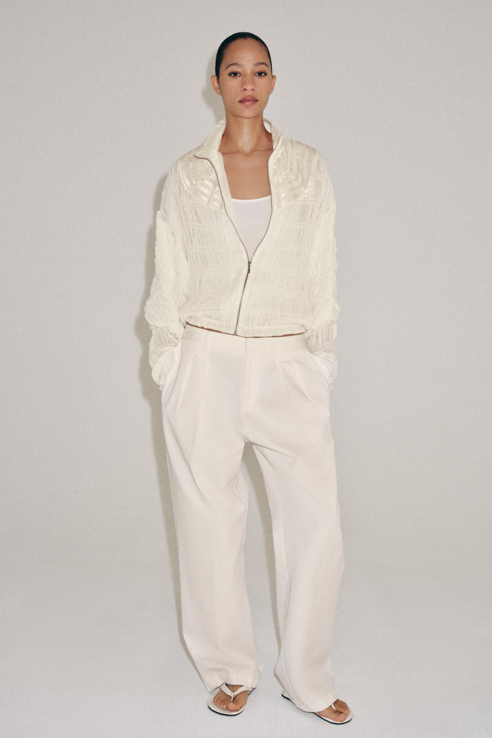 БОМБЕР СО СБОРКАМИ — ZW COLLECTION — ZARA