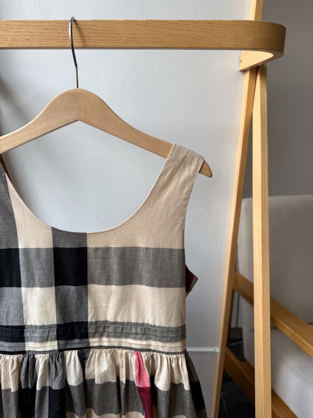 Хлопковое платье Burberry, 128