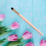 Кисть для нанесения теней «Beauty Bar», цвет персиковый, 15*0,8см