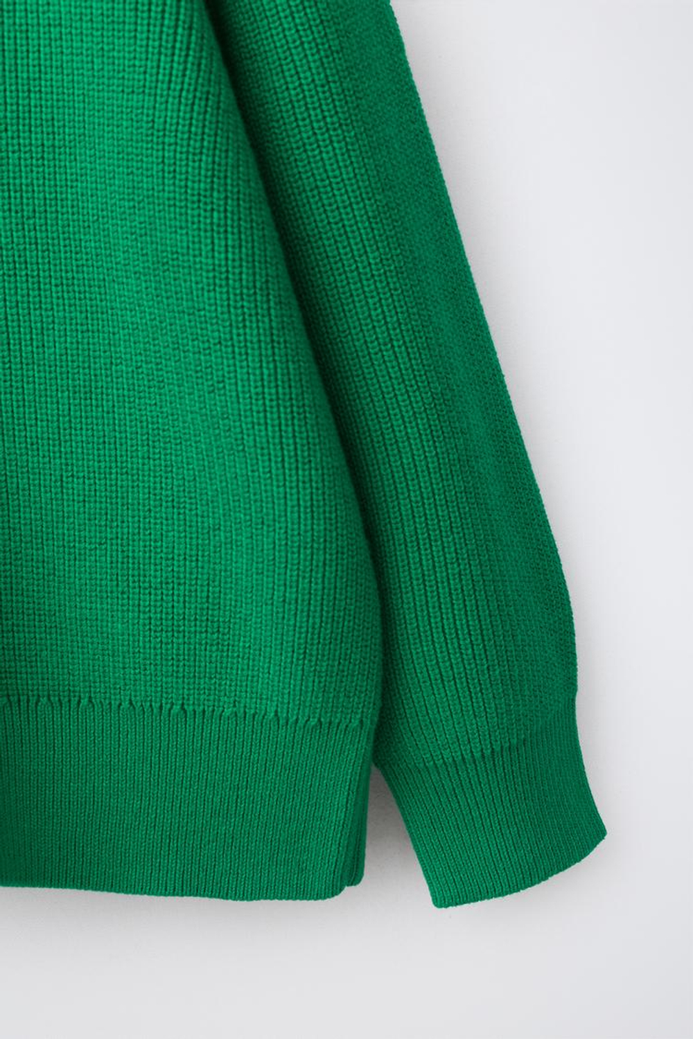 ZARA ЖЕМЧУЖНЫЙ КАРДИГАН, ЗЕЛЕНЫЙ