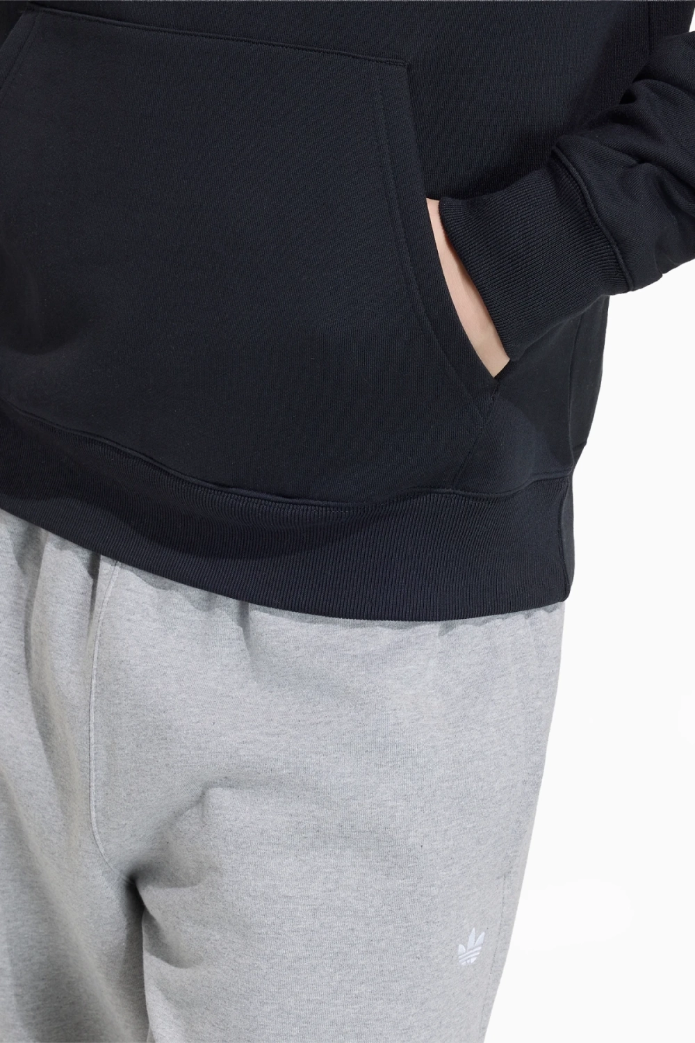 Кофта adidas Originals Trefoil Essentials - черный