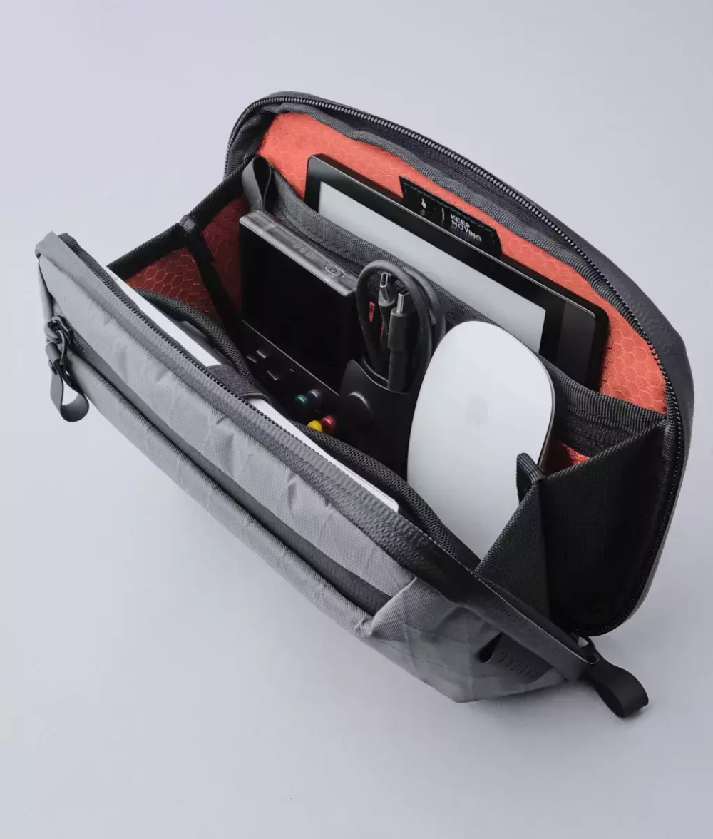 Сумка-несессер Alpaka Elements Tech Case Mini