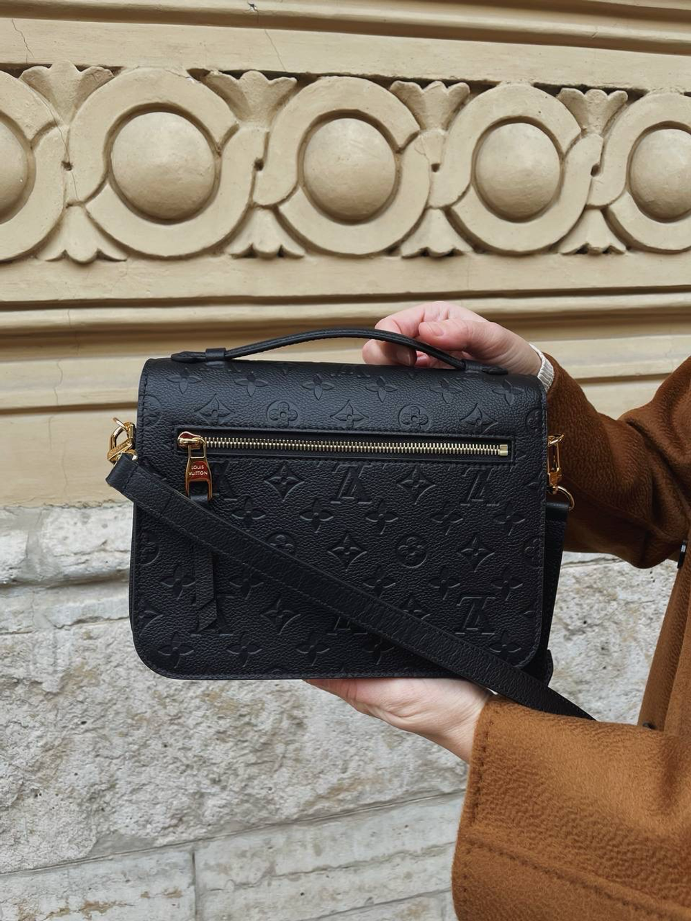 Louis Vuitton Pochette Metis