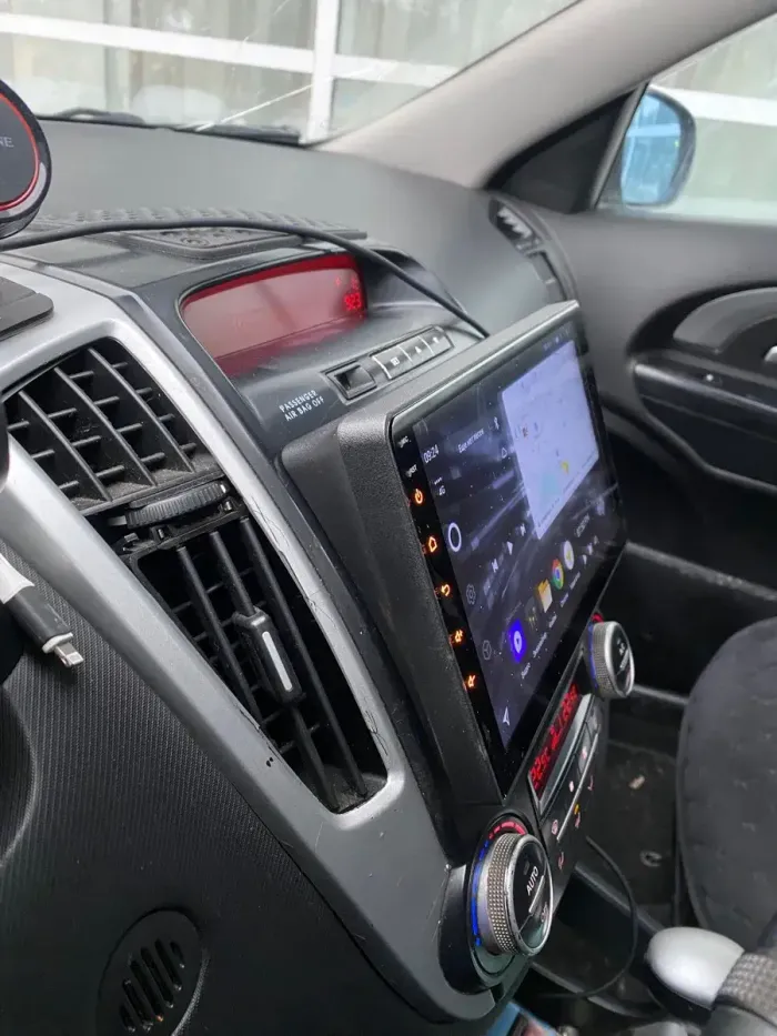 Магнитола для KIA Ceed 1 2010-2012, Venga 2010-2015 - FarCar S500-TS10 монитор 9.5" QLED на Android 14, Быстрая, CarPlay, 4G SIM-слот