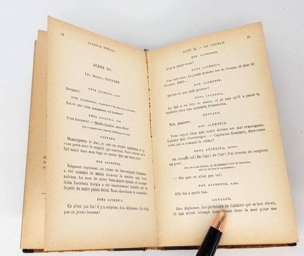 "Lucrece Borgia (Лукреция Борджиа)". Victor Hugo (Виктор Гюго). - антикварное издание
