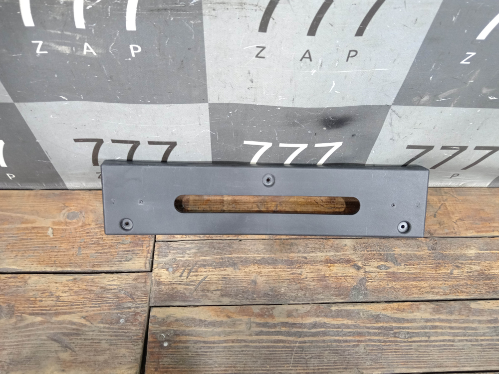 Площадка гос. номера передняя Hyundai Creta 2 (SU2) 21-нв Б/У Оригинал 86529BW000