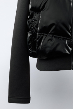 ZARA КОМБИНИРОВАННАЯ СТЕГАНАЯ КУРТКА С КАПЮШОНОМ, ЧЕРНЫЙ
