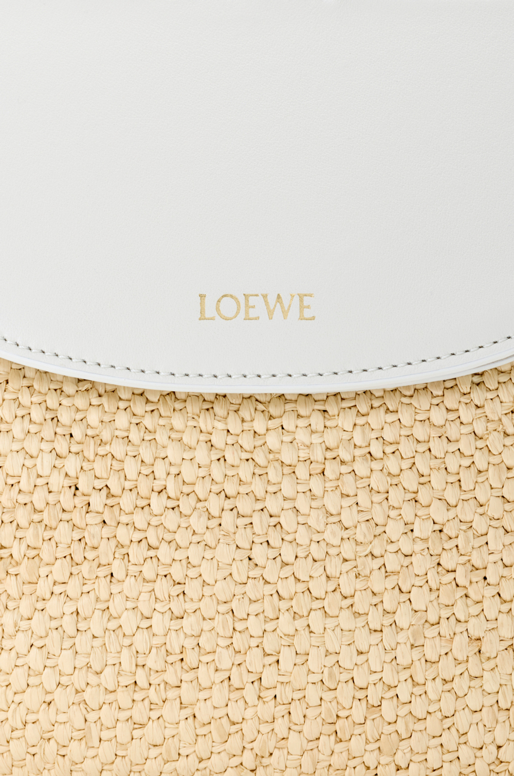 Loewe Средняя сумка Pescador из рафии и телячьей кожи, натуральный/белый