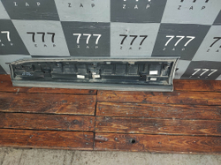 Накладка двери передней правой Audi Q7 (4M) 19-нв Б/У Оригинал 4M0583960N