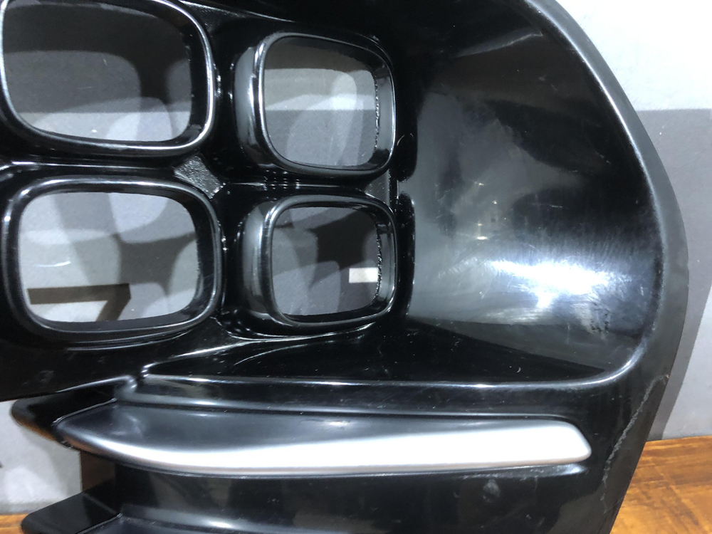 Накладка ПТФ правая Kia Sportage 4 (QL) 16-18 Б/У Оригинал 86528F1200