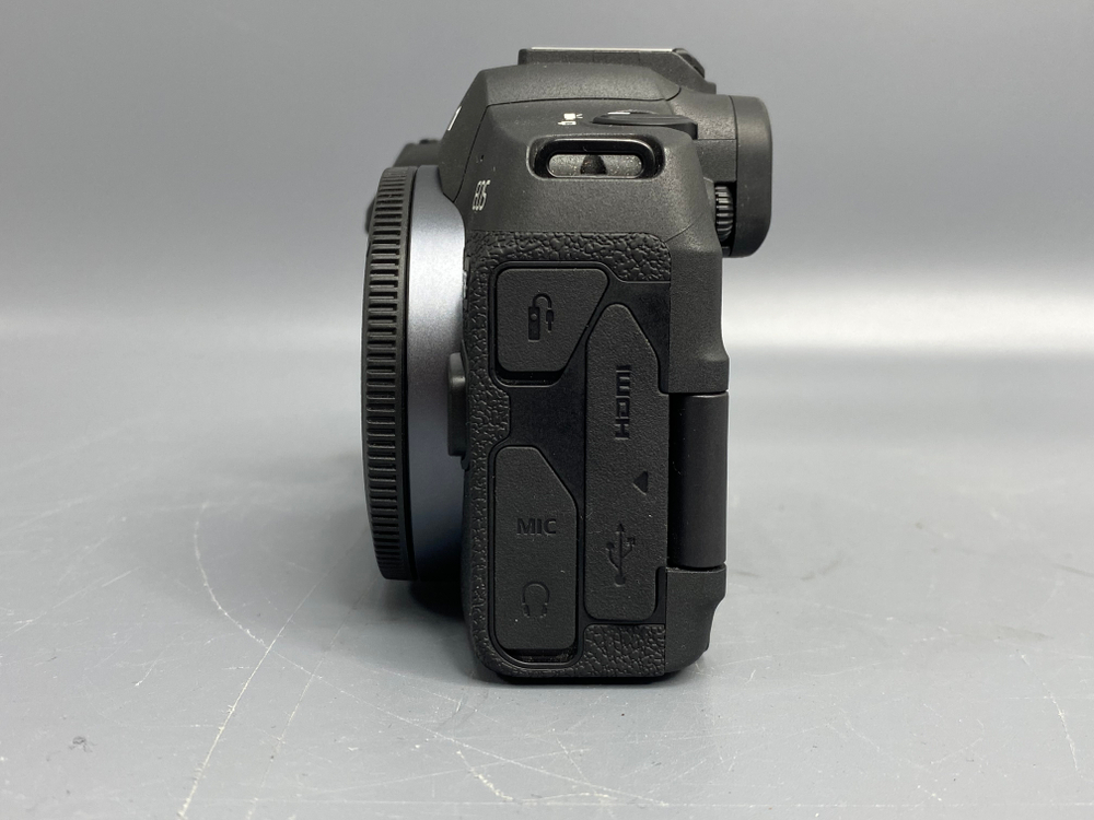 Canon EOS R8 Body 1000 кадров