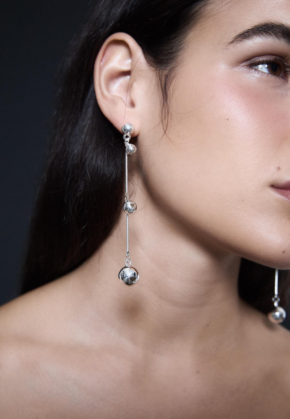 STRADIVARIUS Длинные серьги из бисера, серый