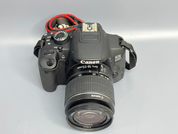 Canon 650D kit 18-55mm 14300 кадров