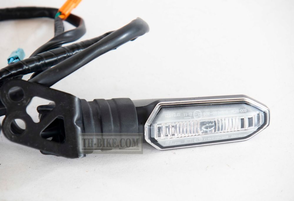 3.4W LED WINKERs front set for Honda CRF250L-M, CRF300L (non LED) 2012-2025. OEM Stock for Asian model