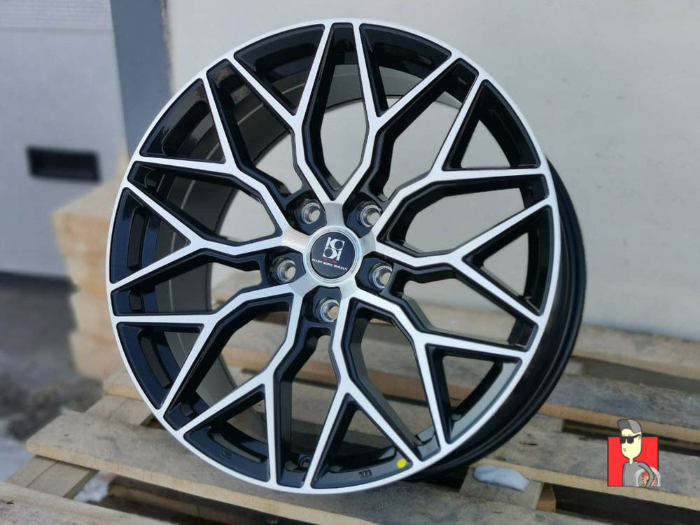 Комплект дисков Vossen HF-2 19x9.5 et35 5x112