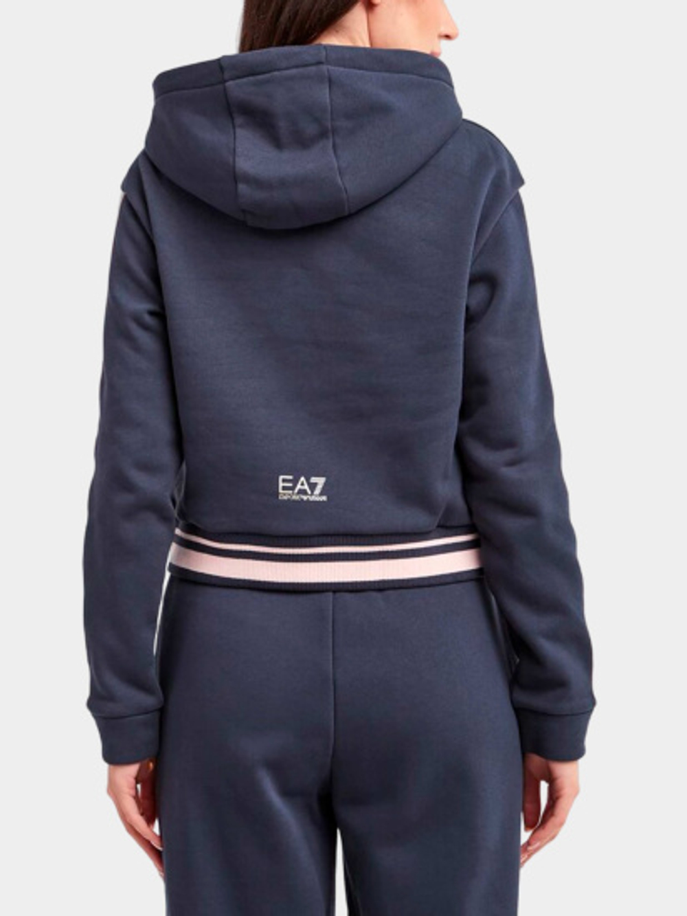 Худи EA7