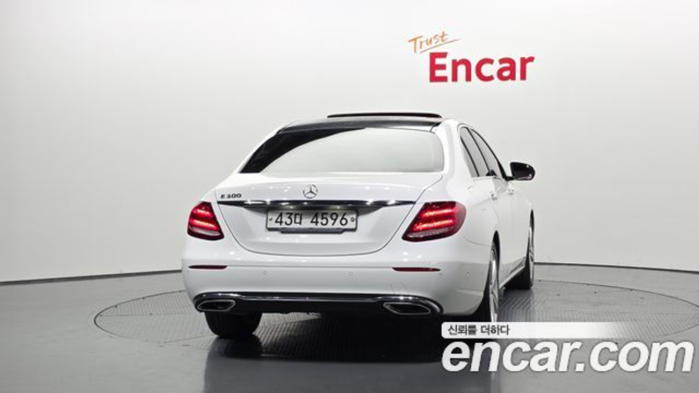 Mercedes-Benz E-Class E200 Avantgarde — 2018