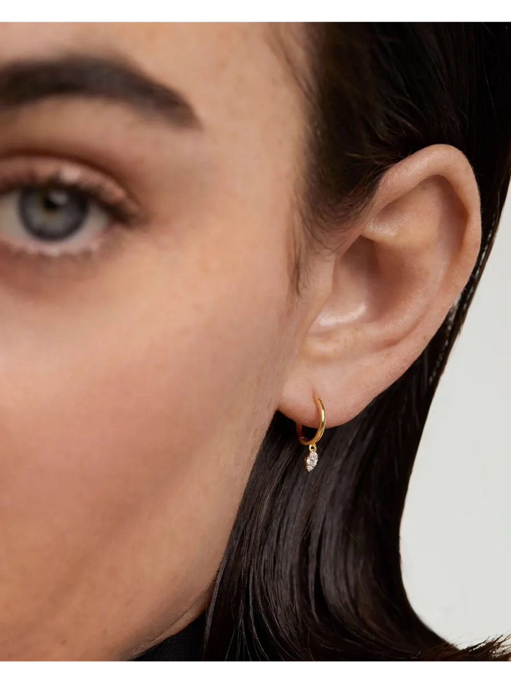 Серьги Emi Hoops Золото 750 пробы