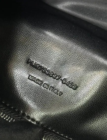 Сумка Saint Laurent LE 5 A 7 эластичная, из зернистой кожи, черная