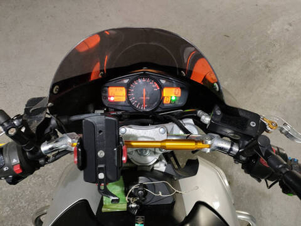 Suzuki GSR400 2008