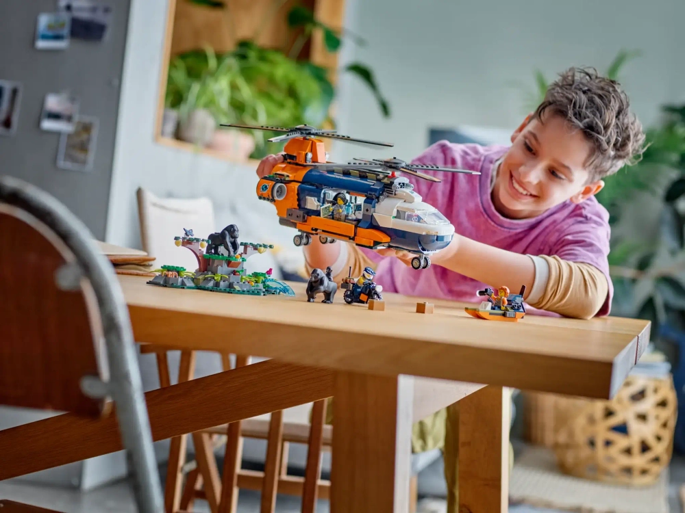 Конструктор LEGO City 60437 Вертолёт-исследователь джунглей в базовом лагере