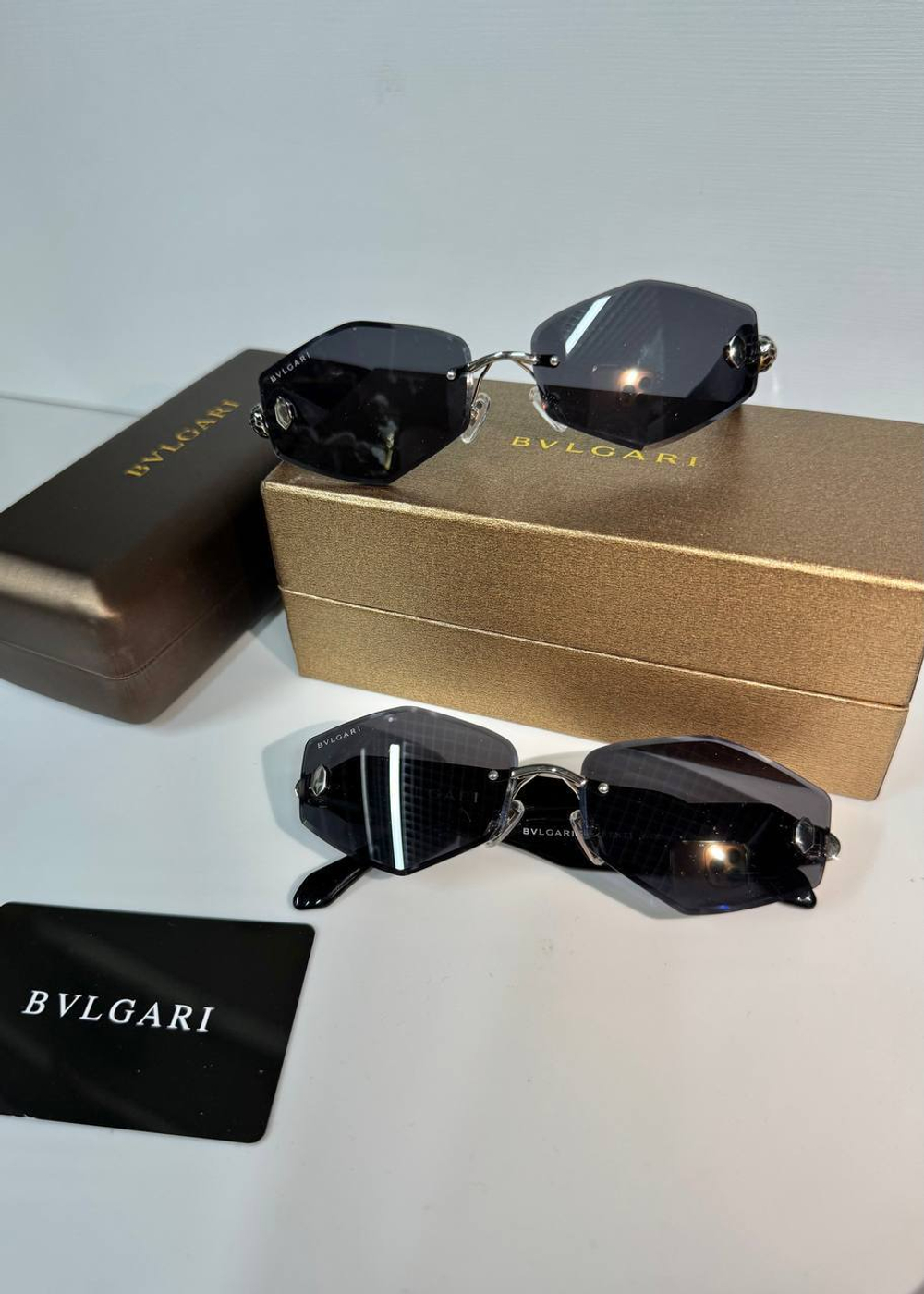 Солнцезащитные очки Bvlgari