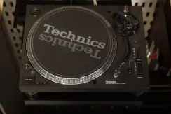 Technics SL-1210MK7EE Black