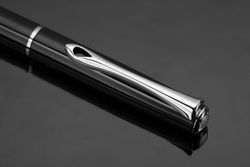 Перьевая ручка Diplomat Traveller black lacquer F (D10424950) 4