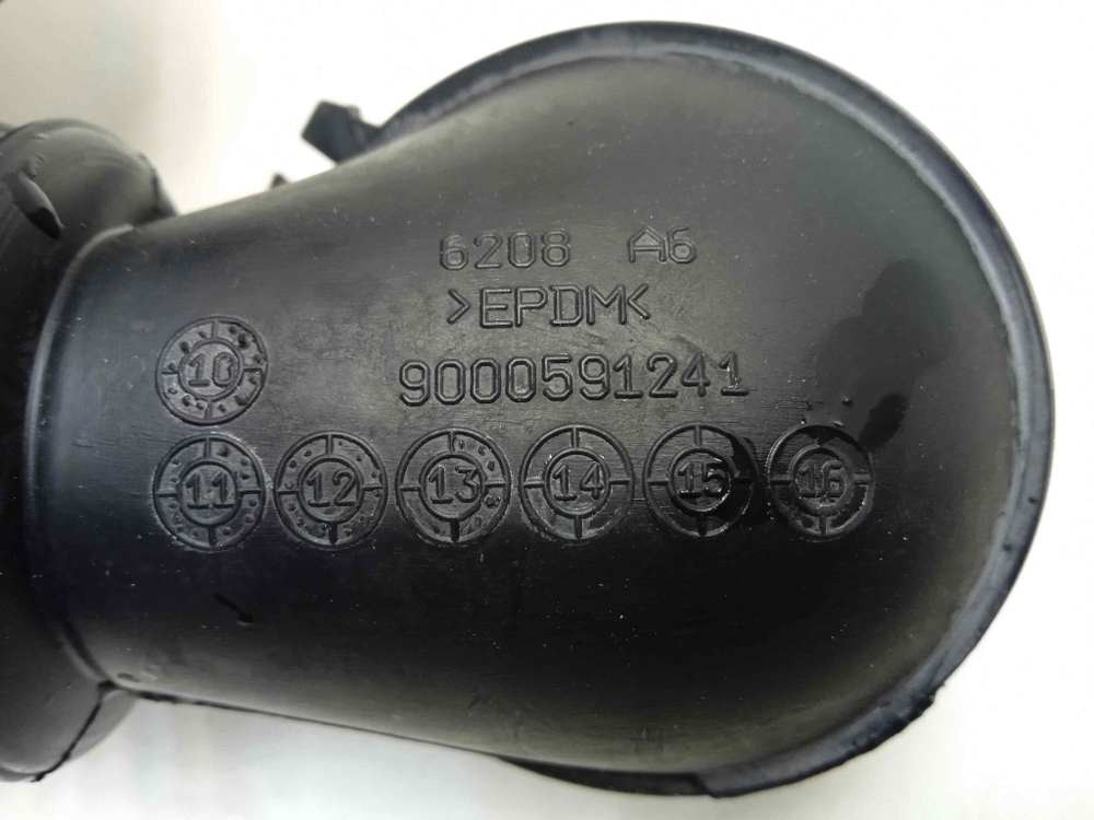 WIS24140OE/47 кт173 Заливной патрубок для стиральной машины Bosch WIS24140OE/47 б/у