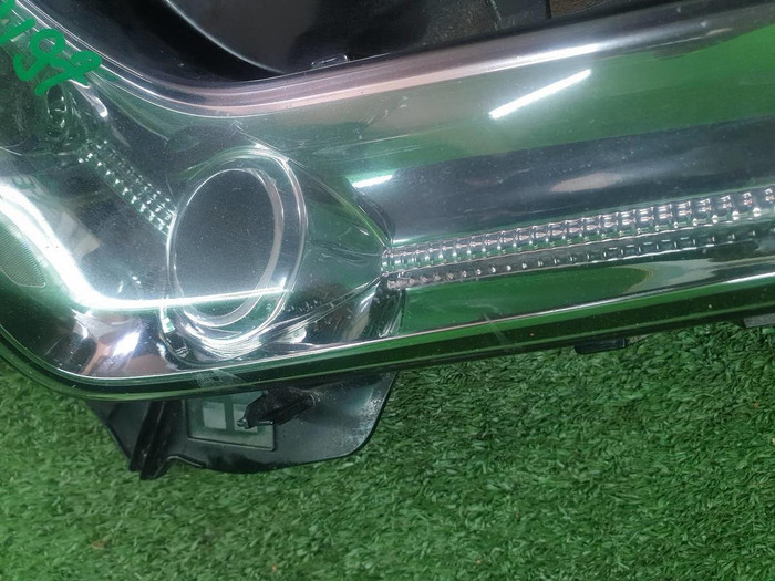 Стекло ПТФ правое Lexus LX 3 (2015-2023)