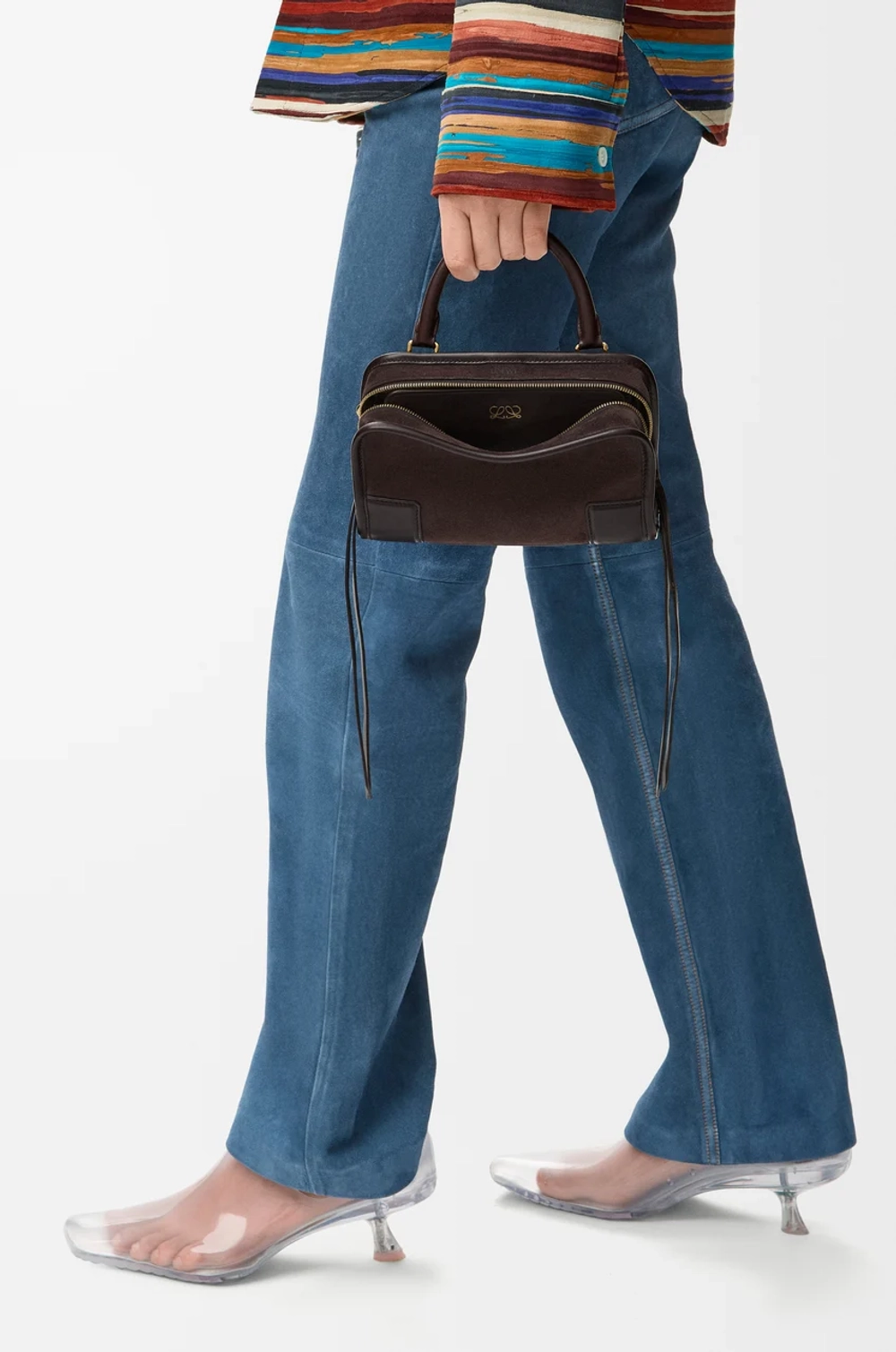 Loewe Мини-сумка Amazona 180 из мягкой телячьей кожи, темно-каштановый