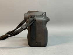 Canon EOS R50 Kit 18-45mm 9.000 кадров, на гарантии до 7 мая 2026 года