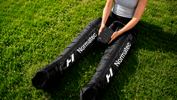 Что такое Normatec Premier и чем он отличается от обычного массажера?