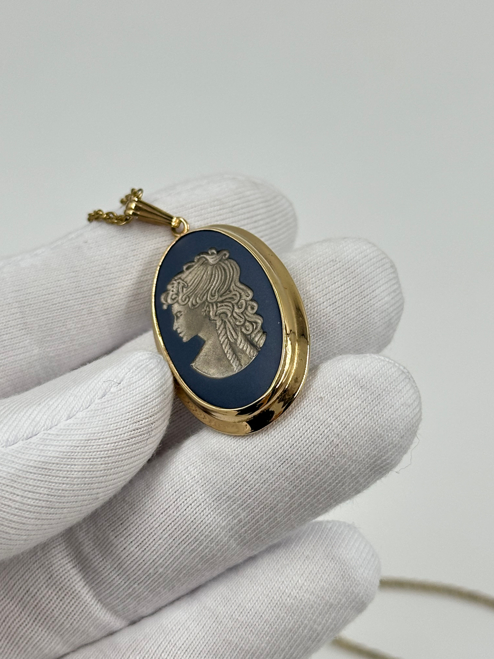 Кулон Wedgwood тёмно-синий