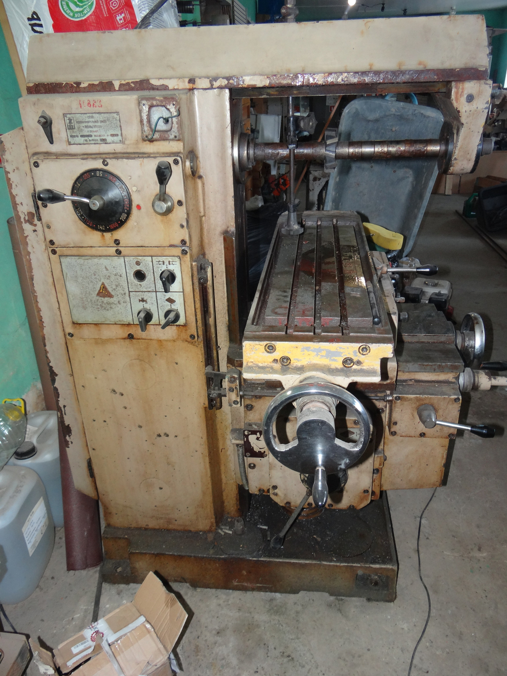 Фрезерный станок 6Р80 Б/У