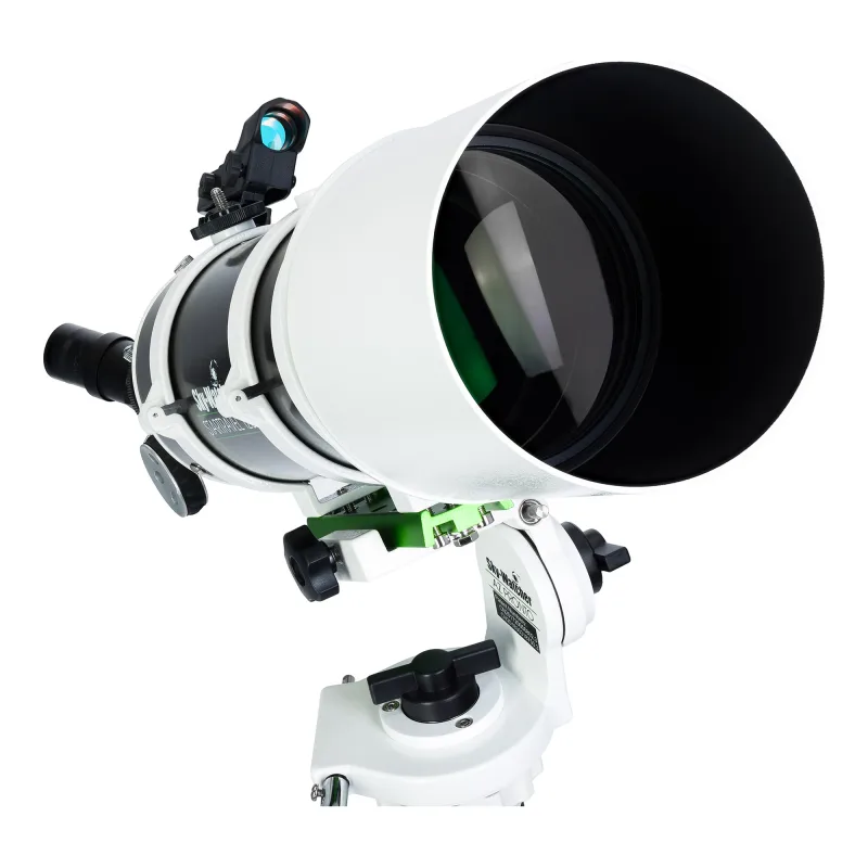 Телескоп Sky-Watcher StarTravel BK 120 AZ PRONTO на треноге Star Adventurer - крупный план линзы объектива и монтировки